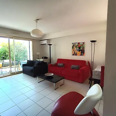Salammbo Apartamento *